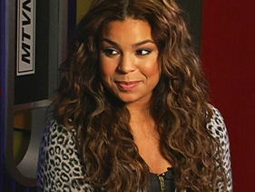 Jordin Sparks Is Just As Amused By Jonas Brothers’ Costumes As Fans