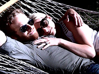 Holly Williams: Engaged to Chris Coleman!