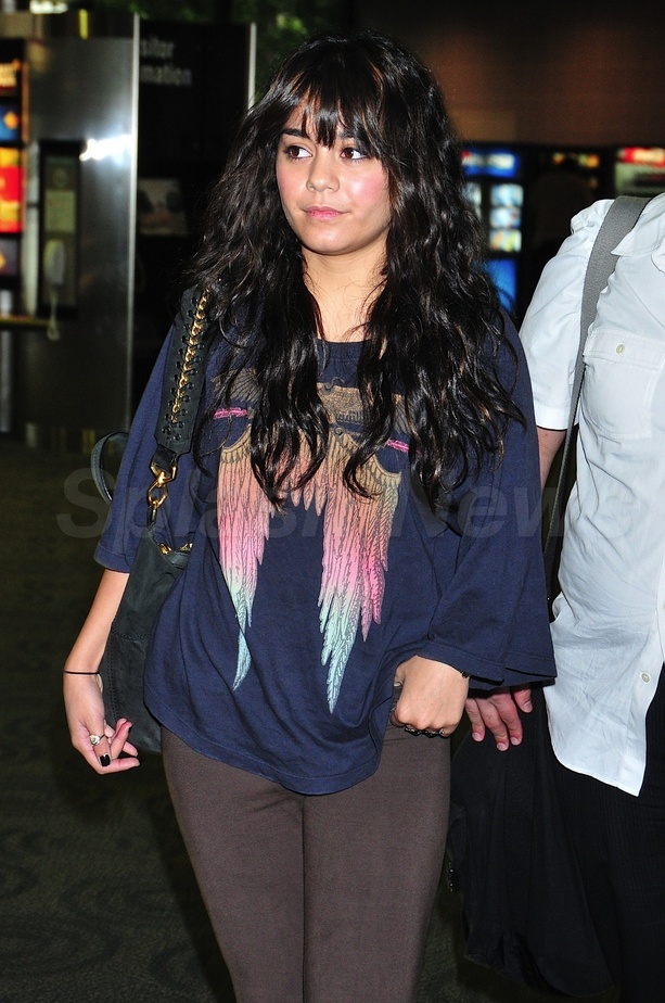 Vanessa Hudgens: "Attention has me put off of kids"