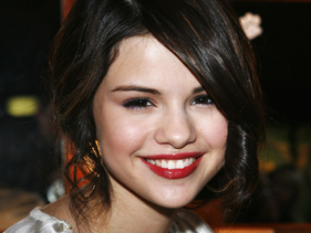 Selena Gomez Names Her Band The Scene