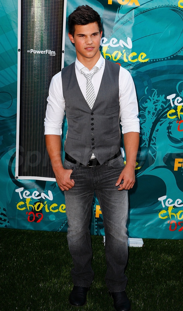 PAP IDOL: Taylor Lautner