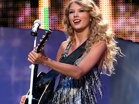 Taylor Swift Brings Fearless Tour To Madison Square Garden