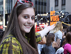 Fans Gather Before VMAs To See Their Favorite Stars