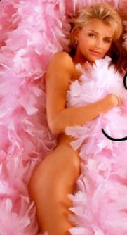 Hugh Hefner to Divorce Kimberley Conrad