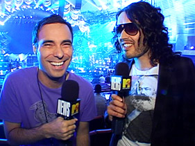 VMA Host Russell Brand Promises ‘Love’ At Show