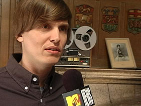 Death Cab For Cutie Reveal Secrets Of ‘New Moon’ Video Shoot