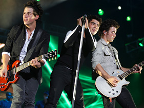 Jonas Brothers Assure Fans They’re Not Breaking Up