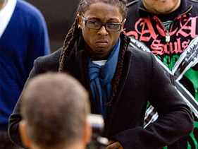 Lil Wayne Pleads Guilty, One-Year Sentence Expected