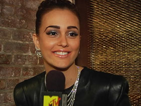 ‘Gossip Girl’ Star Leighton Meester Dishes On Gay Kiss, Lady Gaga