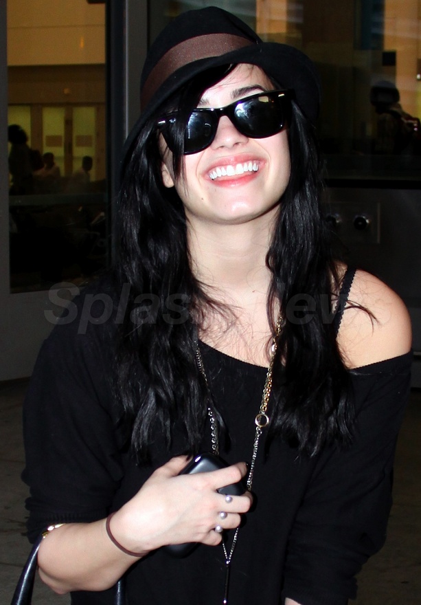 Demi Lovato Wrote Love Song For Nick Jonas