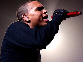 Chris Brown Tweets About Forthcoming Video For ‘Crawl’