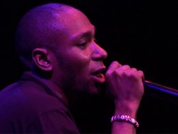 Mos Def Live in Japan: "Quiet Dog"