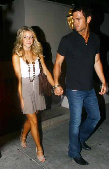 Julianne Hough Confirms Split with Chuck Wicks