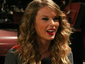 Taylor Swift On ‘Saturday Night Live’ Hosting Gig: ‘Don’t Count Anything Out’