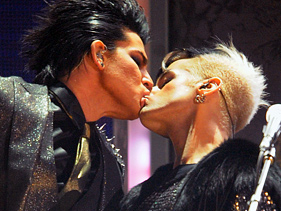 Adam Lambert’s AMA Performance Was A Bit Too ‘Dirty’ For Some Fans