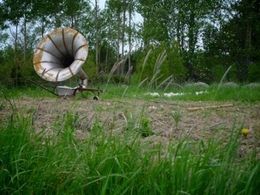 Terrafon plays the earth as an instrument