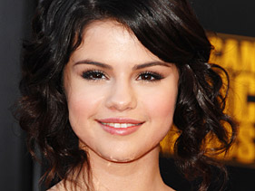 Selena Gomez Gets Fierce And Fun For ‘Naturally’ Video