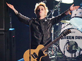 Green Day Kick Off 2009 MTV Europe Music Awards With Fiery Set