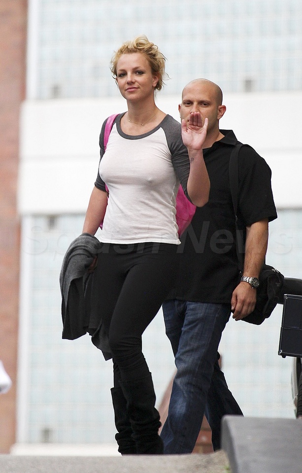 Britney Heads Down Under