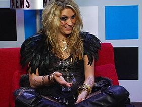 Ke$ha Dishes On Her ‘Bizarre’ Collaboration With Diddy For ‘Tik Tok’