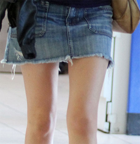 Alicja Bachleda-Curus and Her New Mom Legs of the Day
