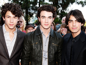 Jonas Brothers, Taylor Swift, Others Named Top Charitable Celebrity Draws Of 2009
