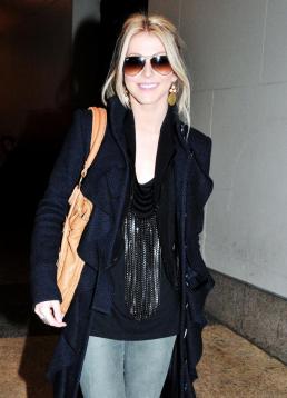 Julianne Hough Speaks on New Movie, Album, Looks Gorgeous