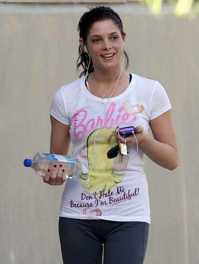 Ashley Greene Works It