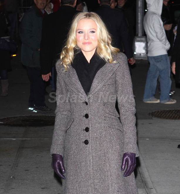 Kristen Bell ‘Romes’ To Letterman