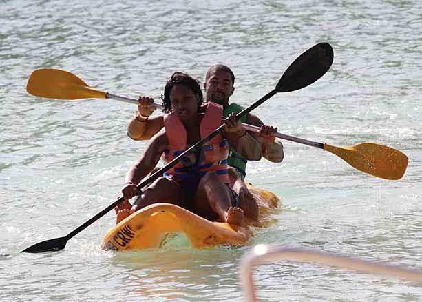 Jennifer Hudson Is A Bahama Mama