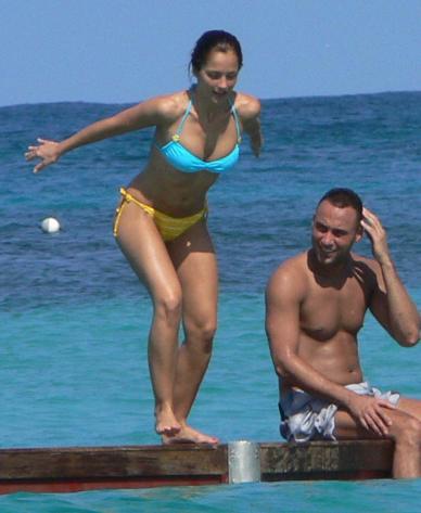 Minka Kelly Is Engaged And In Her Bikini