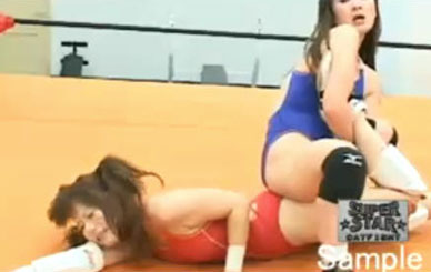 Hollywood Tuna’s AmaTuna Moment – Asian Chicks Wrestle