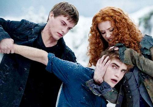 Eclipse First Look: Bryce Dallas Howard as Victoria, Edward and Bella… in Bed!