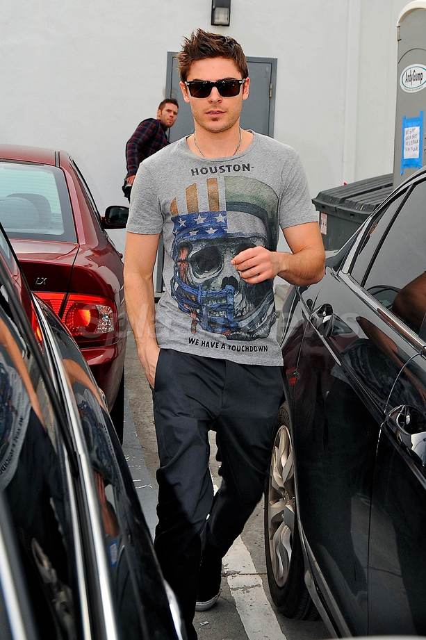 Zac Efron: Houston, We Have A Hunk