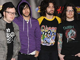 Pete Wentz ‘Can’t Imagine Playing In Fall Out Boy Again’