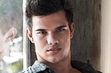 Taylor Lautner, Finally Legal; Fans Still Crazy