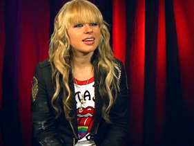 Orianthi Says Recording ‘We Are The World’ Was ‘Just Crazy’