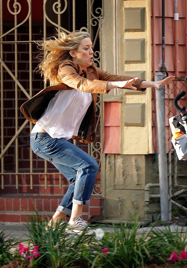 Kate Hudson On Set
