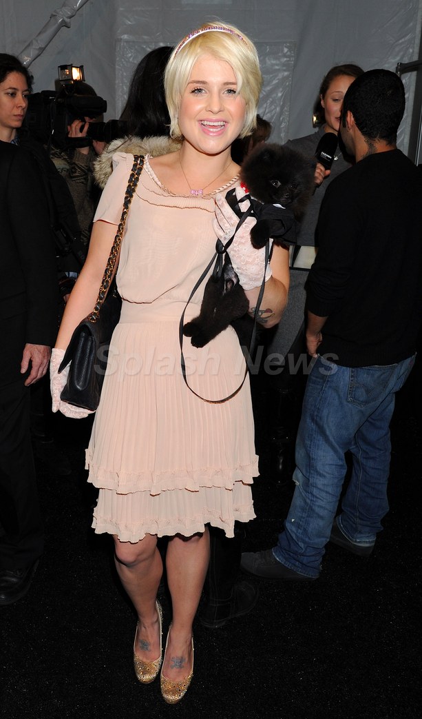 Kelly Osbourne Looks Awesome!