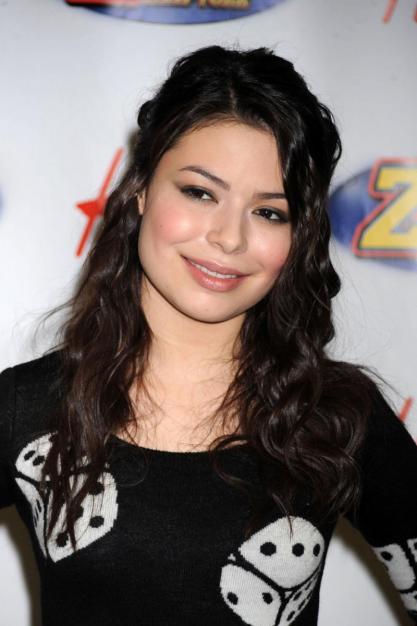 Miranda Cosgrove: New Face of Neutrogena