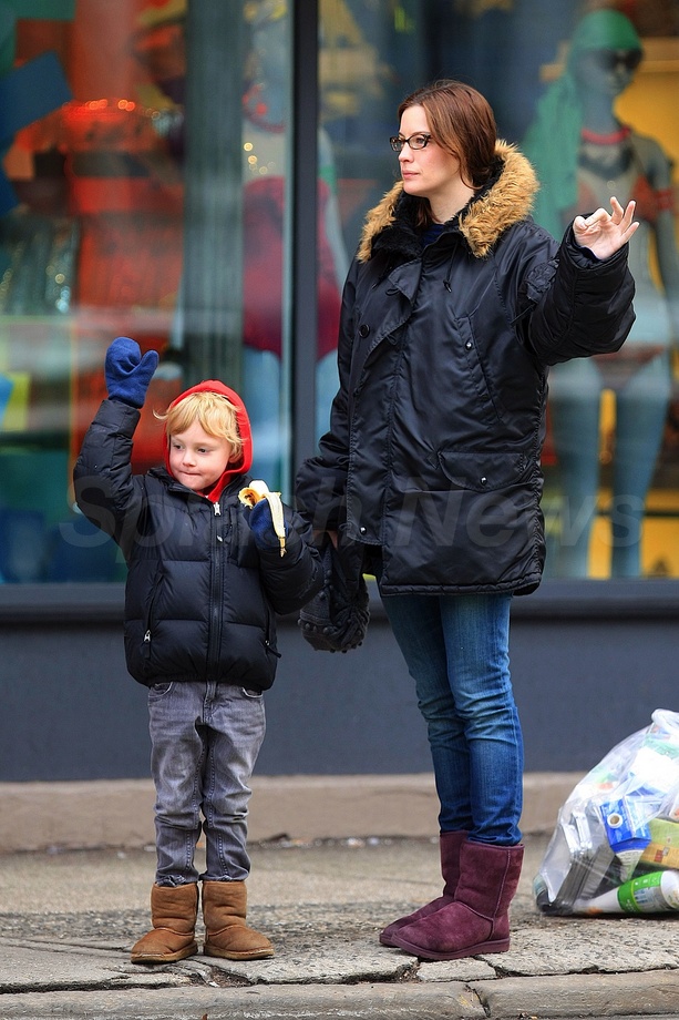 Liv Tyler And Son Milo Hail A Cab Together