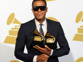 Maxwell Calls Grammy Wins A ‘Blessing’