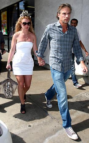 Britney Spears & Jason Trawick: It’s Not Over!