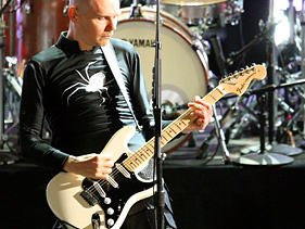 Billy Corgan Slams John Mayer Over Jessica Simpson Comments